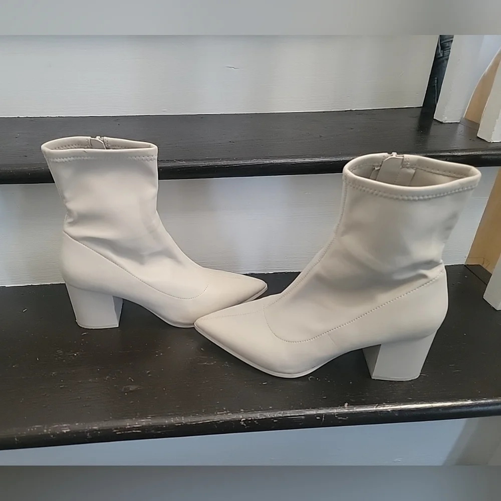 Aldo Priella Ankle boot Chunky Healed Boot In Color Bone Pointed Toe  US 9